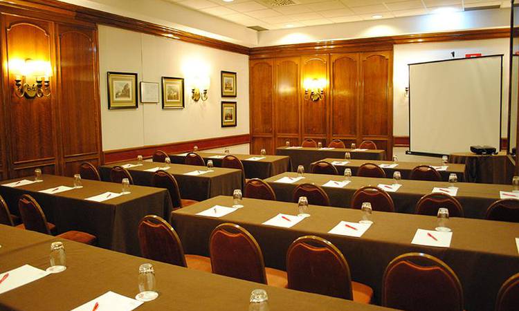 Sala Inglés Hotel Ilunion Romareda Saragozza Sala Inglés Hotel Ilunion Romareda Saragozza