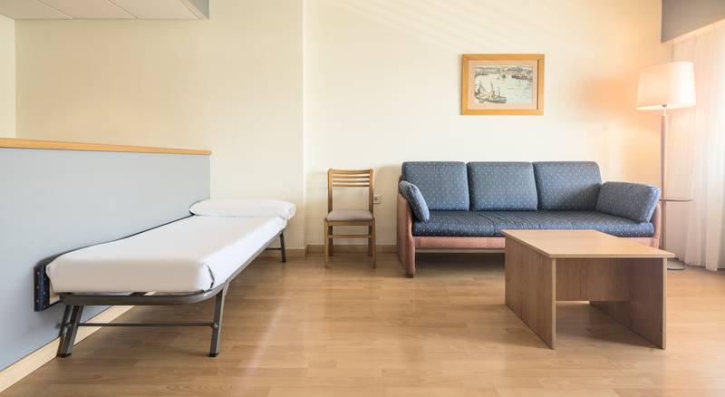  Hotel ILUNION Romareda Saragozza